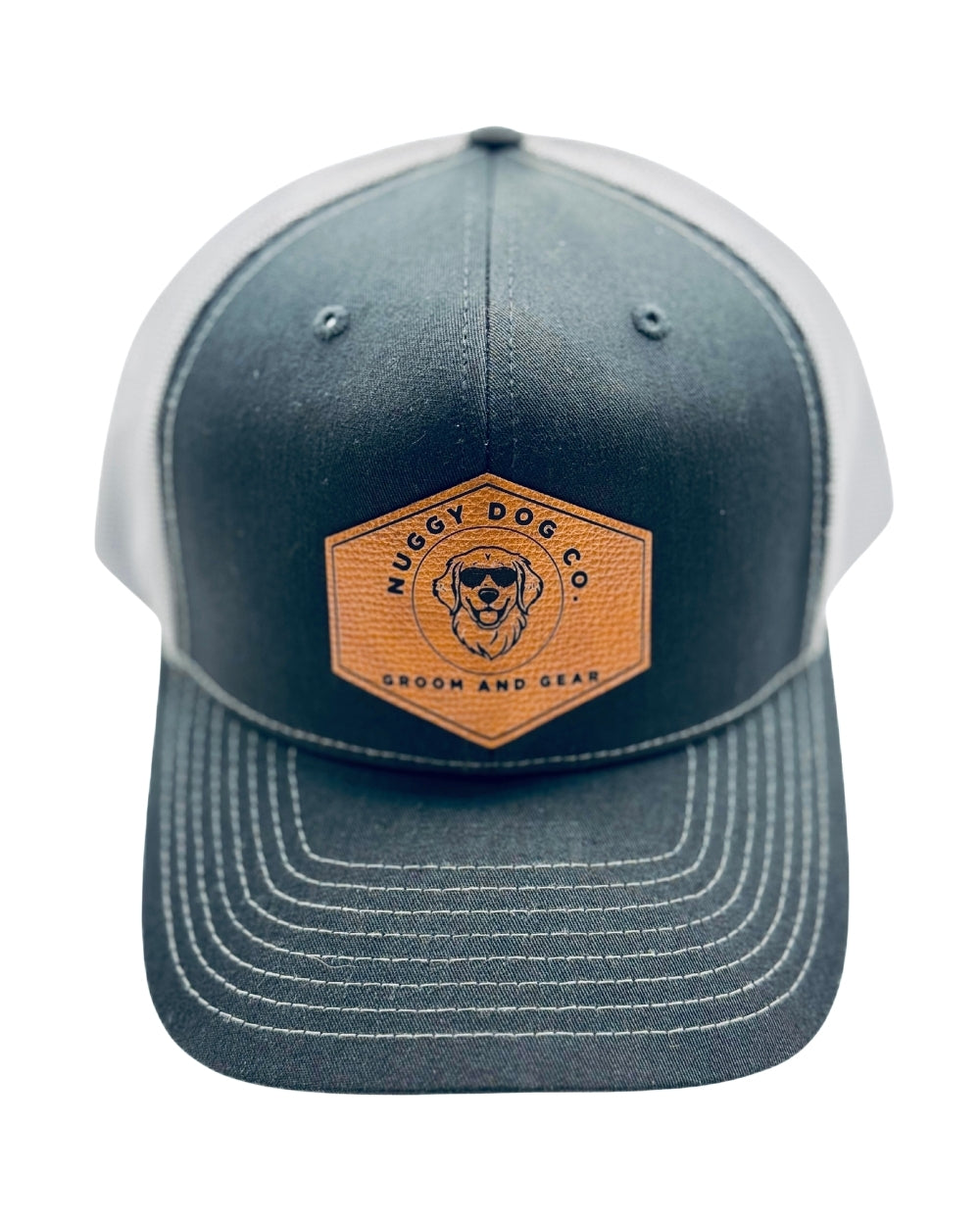Gray cap with a brown patch featuring a dog logo on a white background